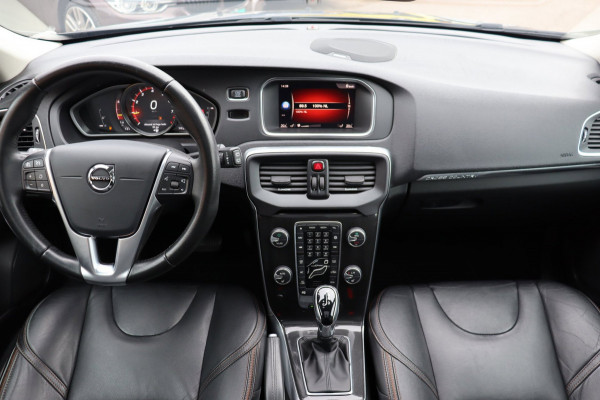 Volvo V40 Cross Country 1.5 T3 Polar+ Luxury org.NL pano-dak trekhaak Harman/Kardon leer+vw