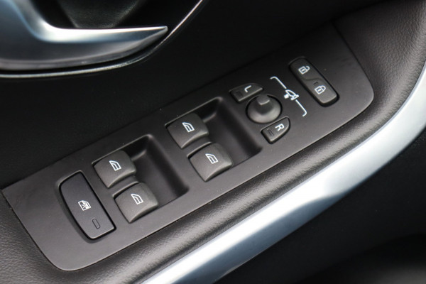 Volvo V40 Cross Country 1.5 T3 Polar+ Luxury org.NL pano-dak trekhaak Harman/Kardon leer+vw