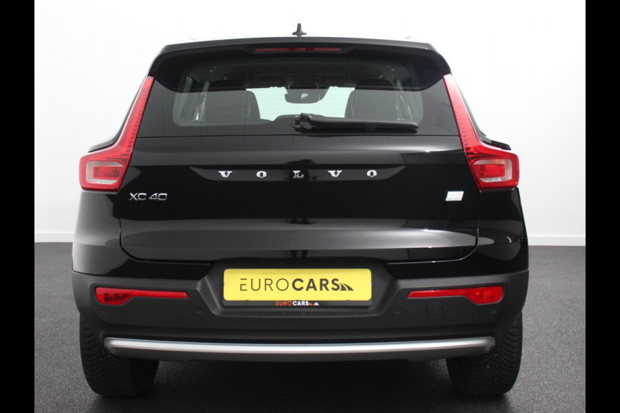 Volvo XC40 1.5 T4 Plug-in hybrid Plus Bright Climate control Adaptieve cruise control Parkeersensoren Achteruitrijdcamera 360* Keyless LED Navigatie Verwarmde voorstoelen Apple Carplay/ Android Auto