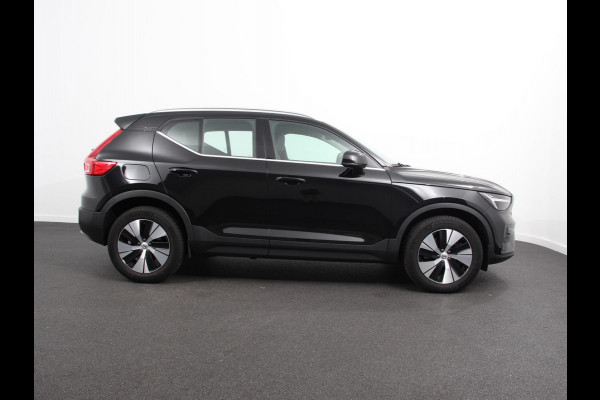 Volvo XC40 1.5 T4 Plug-in hybrid Plus Bright Climate control Adaptieve cruise control Parkeersensoren Achteruitrijdcamera 360* Keyless LED Navigatie Verwarmde voorstoelen Apple Carplay/ Android Auto