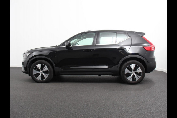Volvo XC40 1.5 T4 Plug-in hybrid Plus Bright Climate control Adaptieve cruise control Parkeersensoren Achteruitrijdcamera 360* Keyless LED Navigatie Verwarmde voorstoelen Apple Carplay/ Android Auto