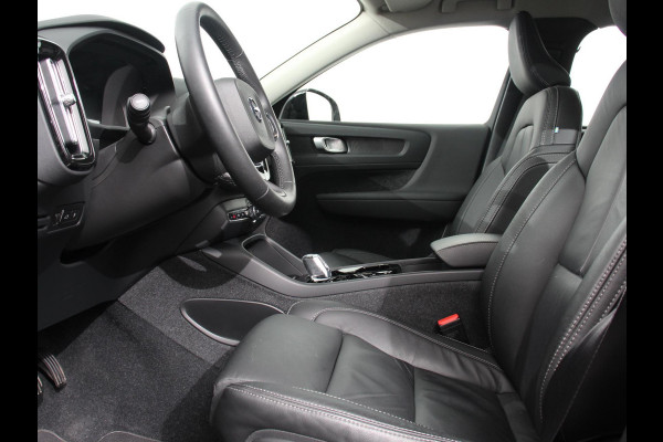 Volvo XC40 1.5 T4 Plug-in hybrid Plus Bright Climate control Adaptieve cruise control Parkeersensoren Achteruitrijdcamera 360* Keyless LED Navigatie Verwarmde voorstoelen Apple Carplay/ Android Auto