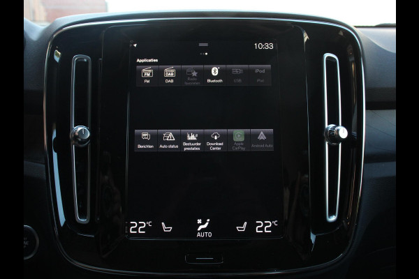 Volvo XC40 1.5 T4 Plug-in hybrid Plus Bright Climate control Adaptieve cruise control Parkeersensoren Achteruitrijdcamera 360* Keyless LED Navigatie Verwarmde voorstoelen Apple Carplay/ Android Auto