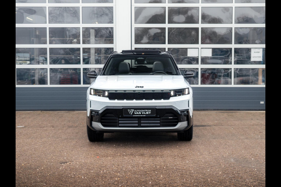 Jeep Compass First Edition 74 kWh | Uit voorraad leverbaar !| Adapt. Cruise | Camera | Carplay | 20" | Elektr. A-Klep | Navi | Winter Pack | Schuif/Kanteldak | Premium Pack | Conv. Pack | Warmtepomp
