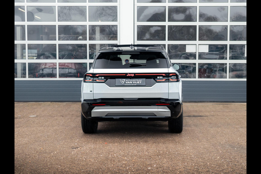 Jeep Compass First Edition 74 kWh | Uit voorraad leverbaar !| Adapt. Cruise | Camera | Carplay | 20" | Elektr. A-Klep | Navi | Winter Pack | Schuif/Kanteldak | Premium Pack | Conv. Pack | Warmtepomp