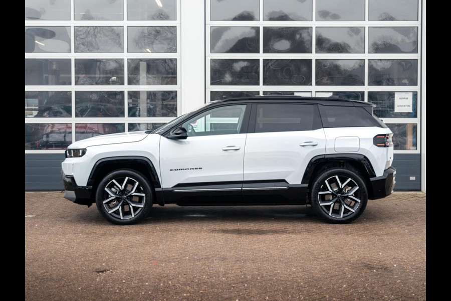 Jeep Compass First Edition 74 kWh | Uit voorraad leverbaar !| Adapt. Cruise | Camera | Carplay | 20" | Elektr. A-Klep | Navi | Winter Pack | Schuif/Kanteldak | Premium Pack | Conv. Pack | Warmtepomp