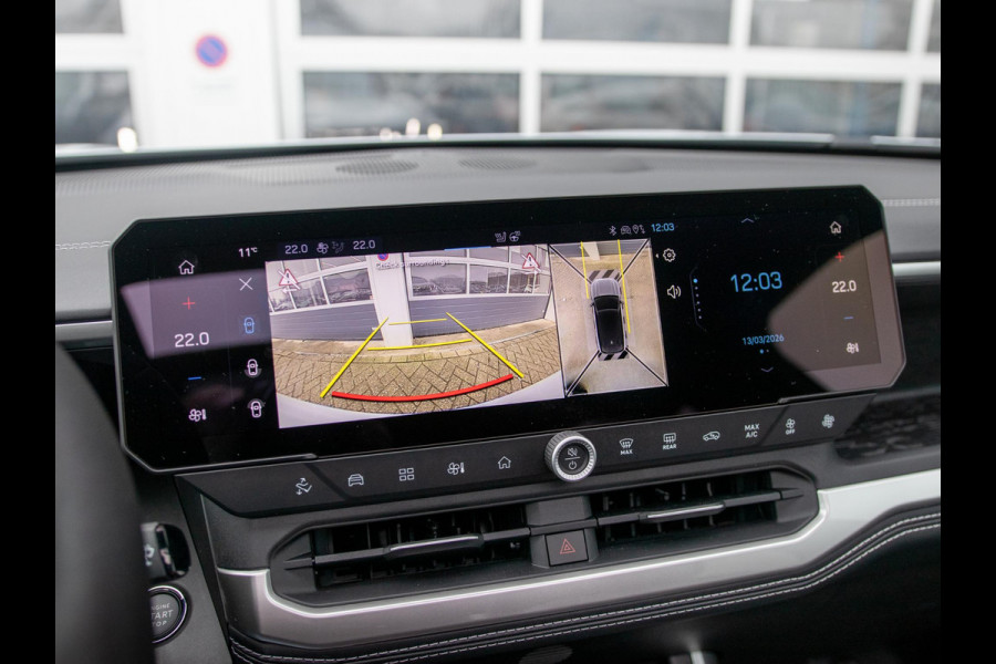 Jeep Compass First Edition 74 kWh | Uit voorraad leverbaar !| Adapt. Cruise | Camera | Carplay | 20" | Elektr. A-Klep | Navi | Winter Pack | Schuif/Kanteldak | Premium Pack | Conv. Pack | Warmtepomp