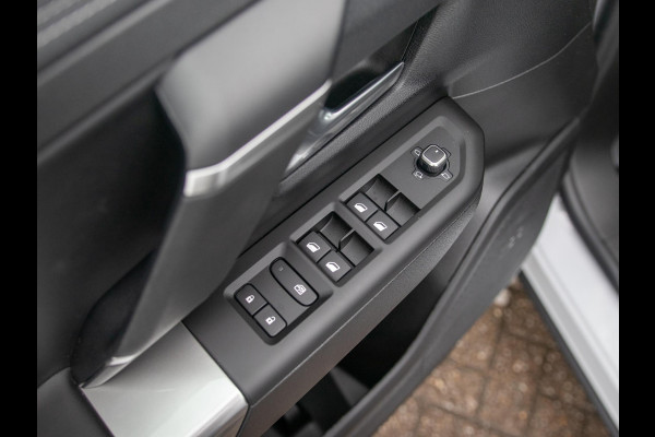 Jeep Compass First Edition 74 kWh | Uit voorraad leverbaar !| Adapt. Cruise | Camera | Carplay | 20" | Elektr. A-Klep | Navi | Winter Pack | Schuif/Kanteldak | Premium Pack | Conv. Pack | Warmtepomp