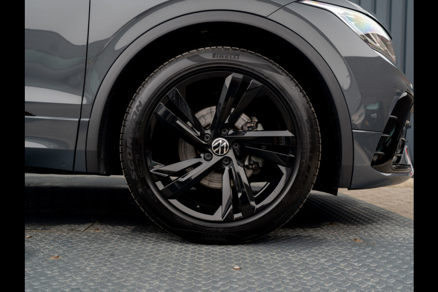 Volkswagen Tiguan 1.5 TSI R-Line Business | Black Style | Panodak | Elk. A-klep | IQ Light | Prijs Rijklaar!!