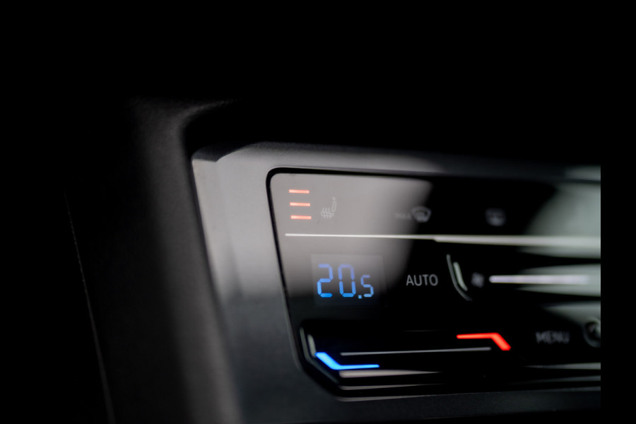 Volkswagen Tiguan 1.5 TSI R-Line Business | Black Style | Panodak | Elk. A-klep | IQ Light | Prijs Rijklaar!!