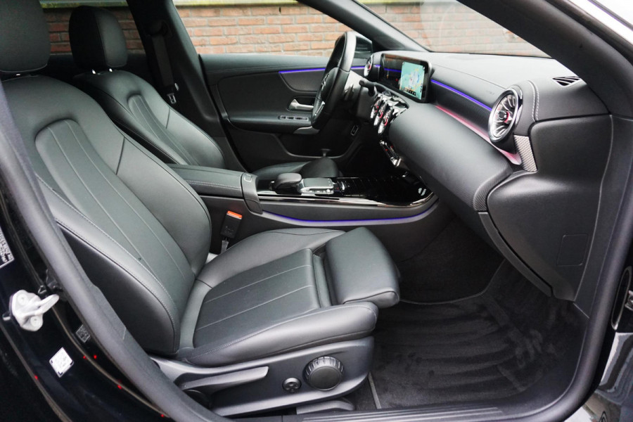 Mercedes-Benz CLA-Klasse Shooting Brake 200 Business Solution Luxury/Leer/Rijassist/1e Eig /Dealeronderhouden.