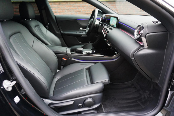 Mercedes-Benz CLA-Klasse Shooting Brake 200 Business Solution Luxury/Leer/Rijassist/1e Eig /Dealeronderhouden.