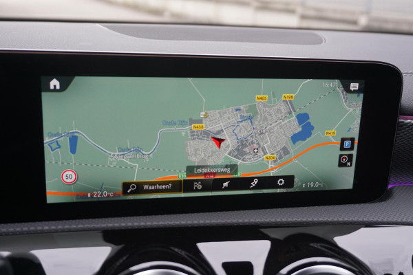 Mercedes-Benz CLA-Klasse Shooting Brake 200 Business Solution Luxury/Leer/Rijassist/1e Eig /Dealeronderhouden.