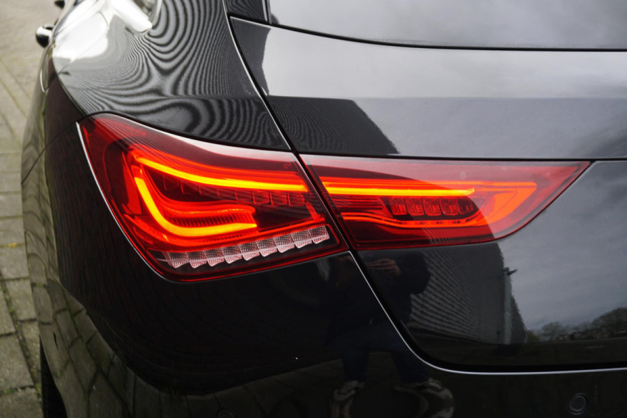 Mercedes-Benz CLA-Klasse Shooting Brake 200 Business Solution Luxury/Leer/Rijassist/1e Eig /Dealeronderhouden.