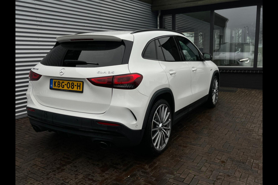 Mercedes-Benz GLA AMG 35 4MATIC panorama night trekhaak vol vol