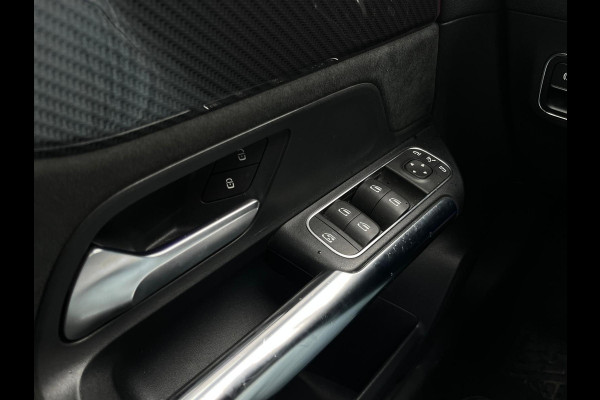 Mercedes-Benz GLA AMG 35 4MATIC panorama night trekhaak vol vol