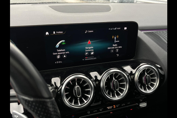 Mercedes-Benz GLA AMG 35 4MATIC panorama night trekhaak vol vol