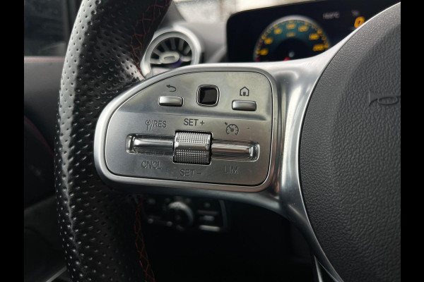 Mercedes-Benz GLA AMG 35 4MATIC panorama night trekhaak vol vol