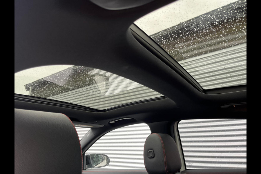 Mercedes-Benz GLA AMG 35 4MATIC panorama night trekhaak vol vol