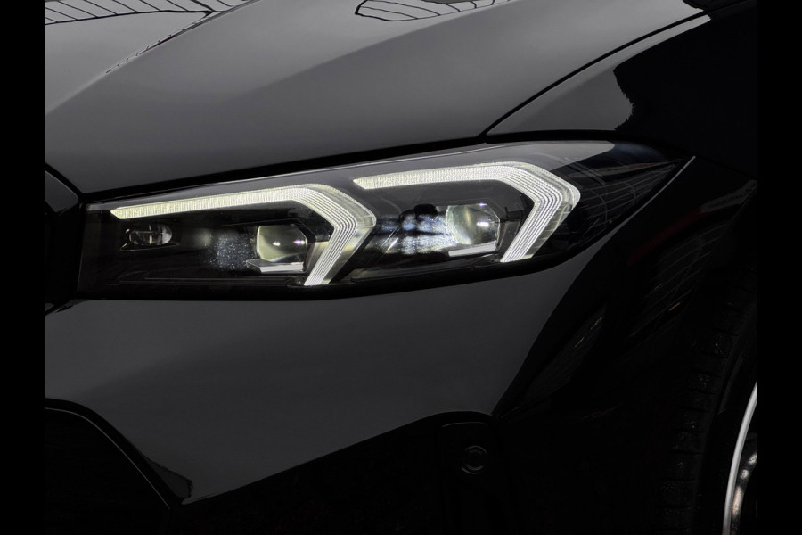 BMW 3 Serie Touring 330e xDrive M-Sport | Pano | M-Kuipstoelen + Leder + Memory | Laser | HUD | Widescreen |