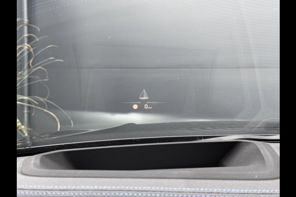 BMW 3 Serie Touring 330e xDrive M-Sport | Pano | M-Kuipstoelen + Leder + Memory | Laser | HUD | Widescreen |