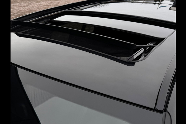 BMW 3 Serie Touring 330e xDrive M-Sport | Pano | M-Kuipstoelen + Leder + Memory | Laser | HUD | Widescreen |