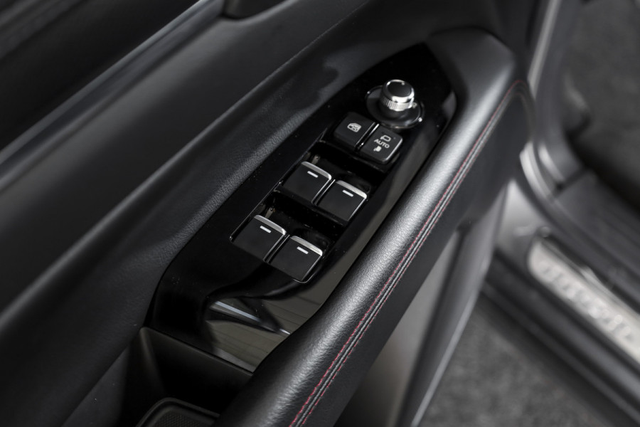 Mazda CX-5 2.0 SkyActiv-G 165 Homura | Bose | Adapt. Cruise | Stoel-+Stuurverw. | PDC | 360 Camera | NAV + APP. Connect | ECC | DAB | LM 19" |