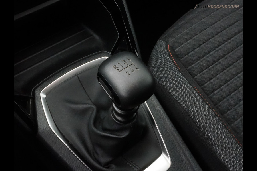 Peugeot 2008 1.2 PureTech Active Pack Luxe (APPLE CARPLAY,CRUISE,PARKEERSENSOREN,LM-VELGEN,COMFORT-STOELEN,LED,TOPCONDITIE)