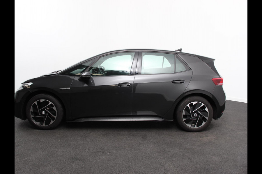 Volkswagen ID.3 Pro 58 kWh Navigatie Apple Carplay/Android Auto Parkeersensoren  Adaptive Cruise Control Stoel- en stuurverwarming Full Led Climate Control