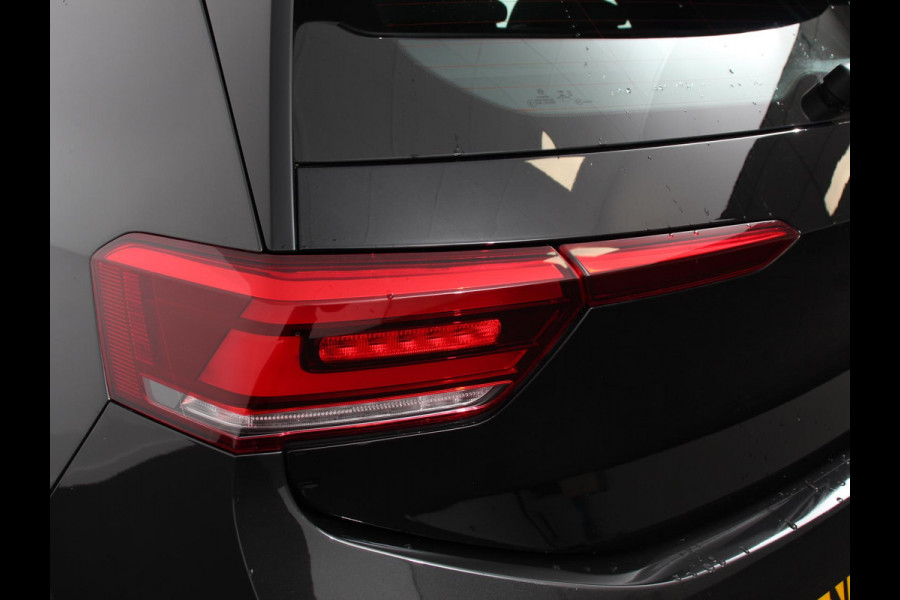 Volkswagen ID.3 Pro 58 kWh Navigatie Apple Carplay/Android Auto Parkeersensoren  Adaptive Cruise Control Stoel- en stuurverwarming Full Led Climate Control