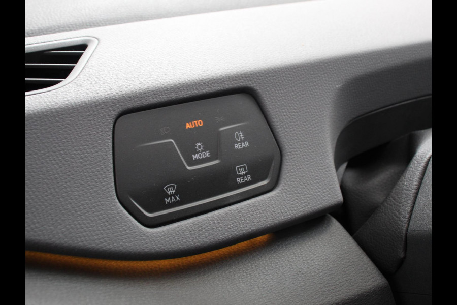 Volkswagen ID.3 Pro 58 kWh Navigatie Apple Carplay/Android Auto Parkeersensoren  Adaptive Cruise Control Stoel- en stuurverwarming Full Led Climate Control