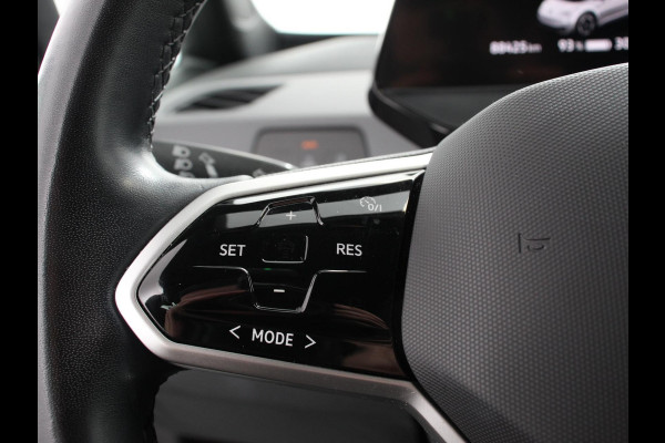 Volkswagen ID.3 Pro 58 kWh Navigatie Apple Carplay/Android Auto Parkeersensoren  Adaptive Cruise Control Stoel- en stuurverwarming Full Led Climate Control