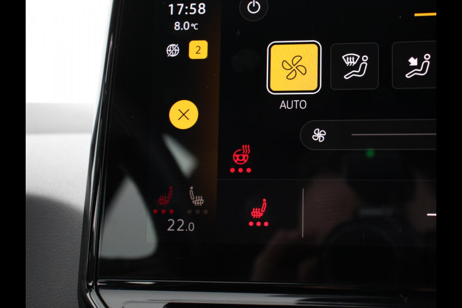 Volkswagen ID.3 Pro 58 kWh Navigatie Apple Carplay/Android Auto Parkeersensoren  Adaptive Cruise Control Stoel- en stuurverwarming Full Led Climate Control