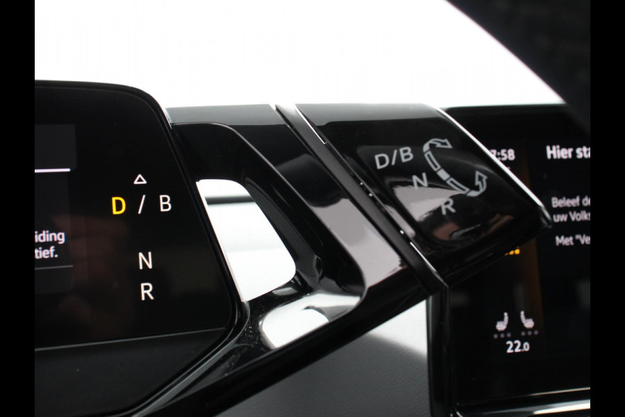 Volkswagen ID.3 Pro 58 kWh Navigatie Apple Carplay/Android Auto Parkeersensoren  Adaptive Cruise Control Stoel- en stuurverwarming Full Led Climate Control