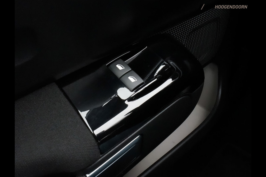 Citroën C3 1.2 PureTech Business Luxe (APPLE CARPLAY,PARKEERSENSOREN,CRUISE CONTROL,CLIMATE,NAVIGATIE,LED,NIEUWE APK,TOPCONDITIE)