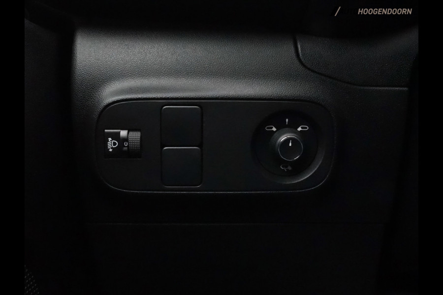 Citroën C3 1.2 PureTech Business Luxe (APPLE CARPLAY,PARKEERSENSOREN,CRUISE CONTROL,CLIMATE,NAVIGATIE,LED,NIEUWE APK,TOPCONDITIE)
