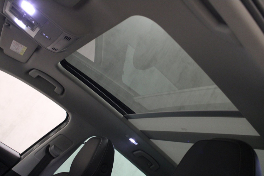 Škoda Karoq 1.5 TSI ACT Sportline Business Pano/Camera/Trekhaak enz Prijs is rijklaar incl bovag