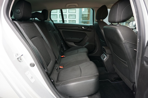 Renault Mégane Estate 1.3 TCe Limited + CAMERA / TREKHAAK / STOELVERWARMING