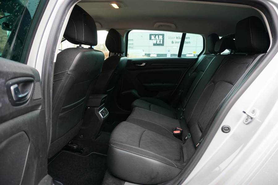 Renault Mégane Estate 1.3 TCe Limited + CAMERA / TREKHAAK / STOELVERWARMING