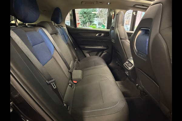 Lynk & Co 01 1.5 Plug in Hybride Black Edition PANODAK NAVIGATIE ACC 360CAM CARPLAY