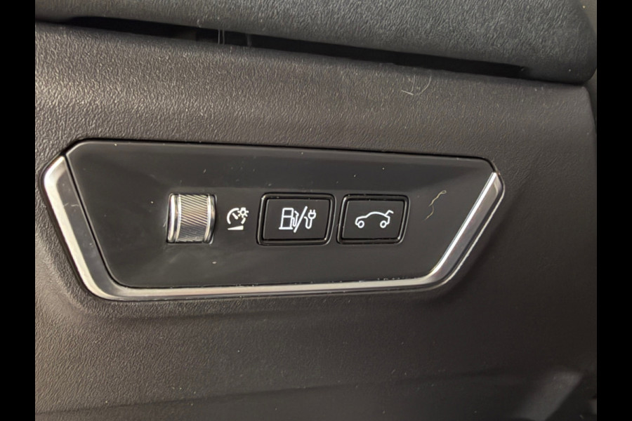 Lynk & Co 01 1.5 Plug in Hybride Black Edition PANODAK NAVIGATIE ACC 360CAM CARPLAY