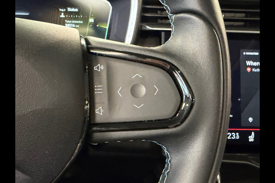 Lynk & Co 01 1.5 Plug in Hybride Black Edition PANODAK NAVIGATIE ACC 360CAM CARPLAY