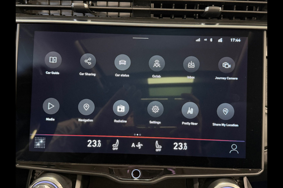 Lynk & Co 01 1.5 Plug in Hybride Black Edition PANODAK NAVIGATIE ACC 360CAM CARPLAY