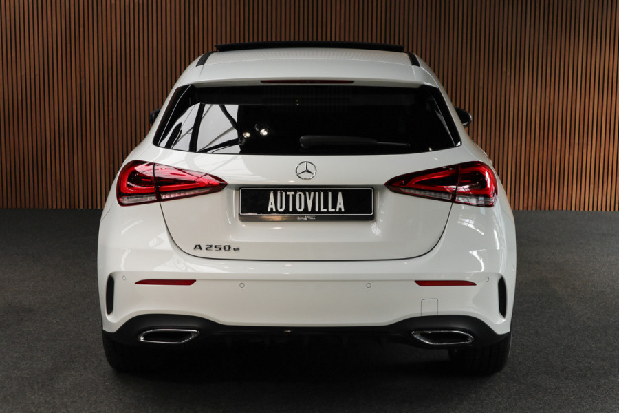 Mercedes-Benz A-Klasse 250e AMG Line Panodak Leer Navi PTS LM velgen EQ BTW auto!
