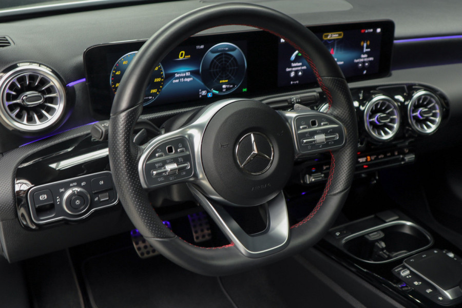 Mercedes-Benz A-Klasse 250e AMG Line Panodak Leer Navi PTS LM velgen EQ BTW auto!