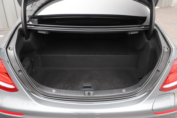 Mercedes-Benz E-Klasse 300e AMG | 320PK | Pano | Sfeerverlichting | Memory | ILS | Widescreen | Stoelverw. | Carplay | Standkachel | 2020.