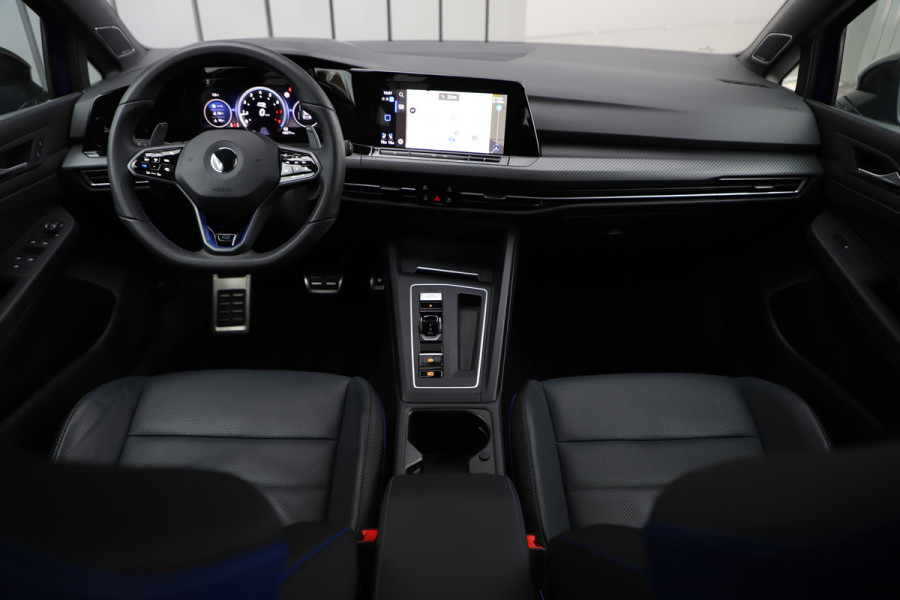 Volkswagen Golf 2.0 TSI R 4Motion | 320PK | Head-up | Keyless-go | Pano | Akrapovic | Performance-pakket | Memory | Stoelkoeling | Stuurwielverw