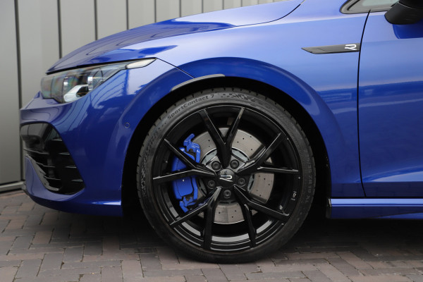 Volkswagen Golf 2.0 TSI R 4Motion | 320PK | Head-up | Keyless-go | Pano | Akrapovic | Performance-pakket | Memory | Stoelkoeling | Stuurwielverw