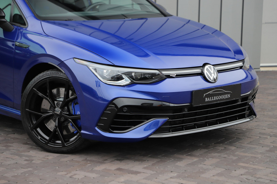 Volkswagen Golf 2.0 TSI R 4Motion | 320PK | Head-up | Keyless-go | Pano | Akrapovic | Performance-pakket | Memory | Stoelkoeling | Stuurwielverw