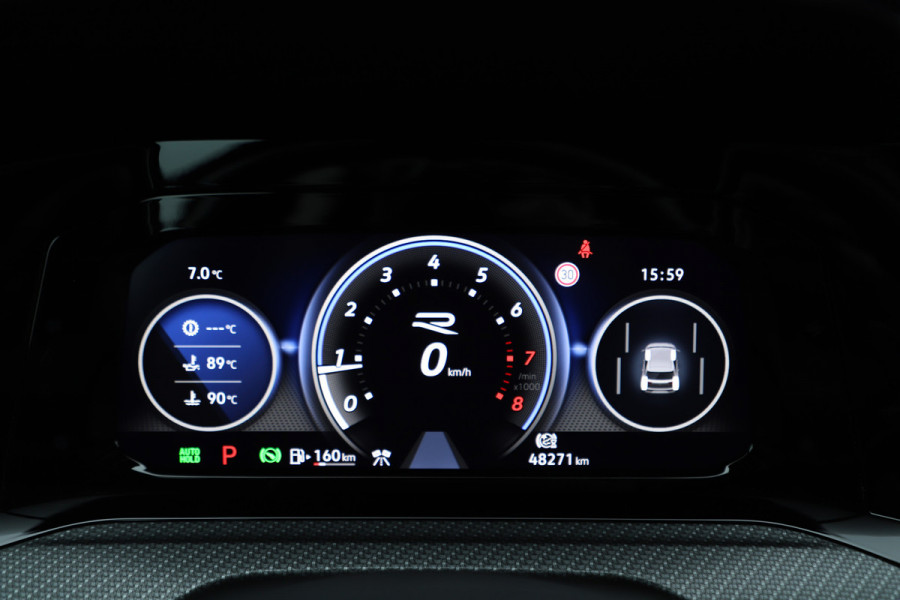 Volkswagen Golf 2.0 TSI R 4Motion | 320PK | Head-up | Keyless-go | Pano | Akrapovic | Performance-pakket | Memory | Stoelkoeling | Stuurwielverw